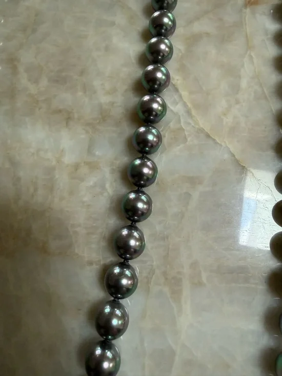 Majorica Continuous Tahitian Style Pearl Necklace - Picture 2 of 5